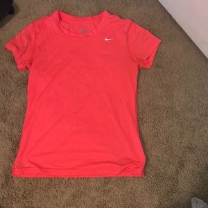 Nike tshirt
